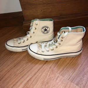 Embroidered Two-Tongued Converse